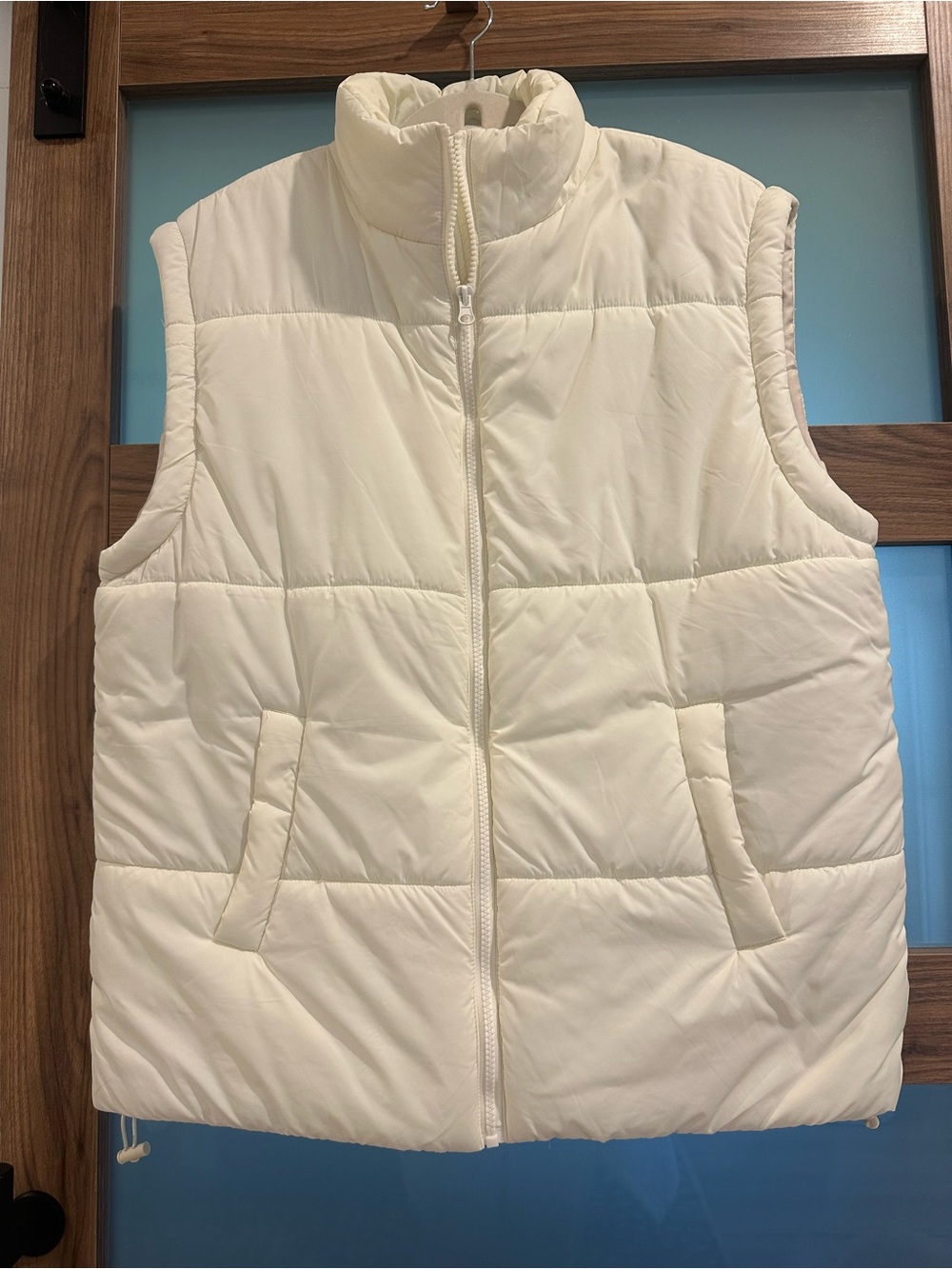 Classic Women's Quilted Puffer Vest - Cream